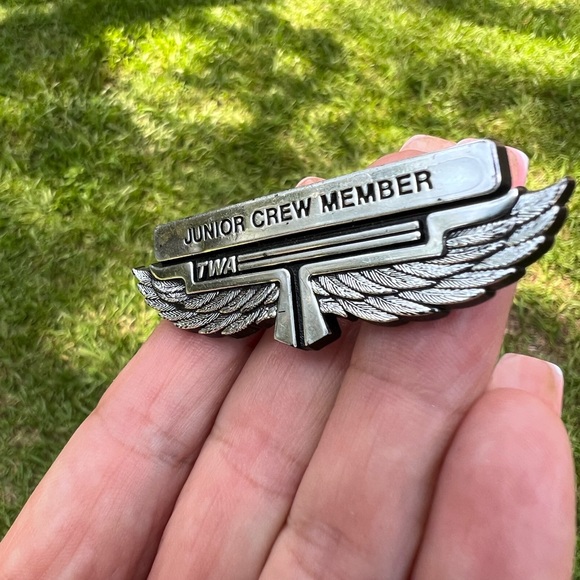 Vintage 1970s TWA Airlines Junior Crew Member Wings Pin Made by Stoffel Seals - Picture 6 of 15